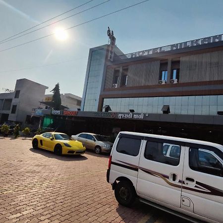 Hotel Nilkanth Navsari Luaran gambar