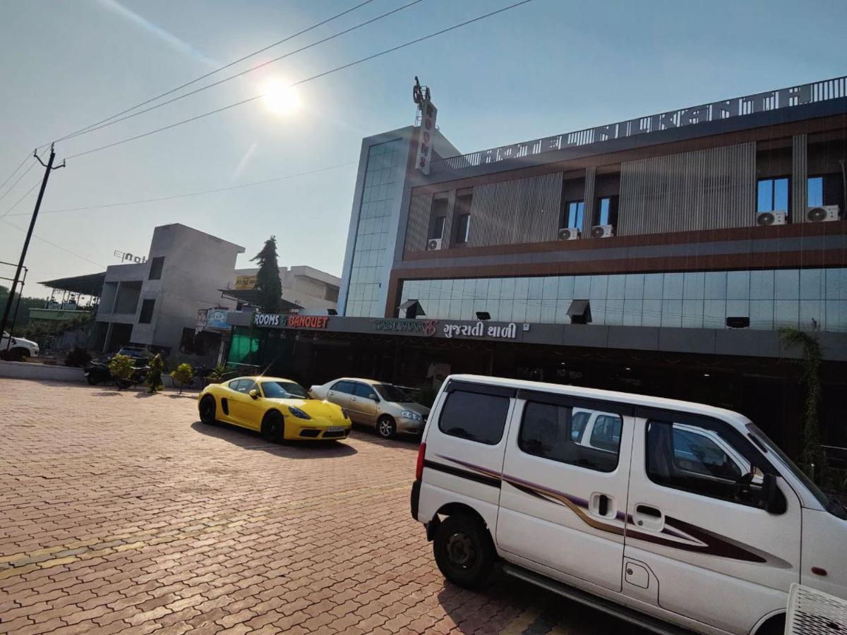 Hotel Nilkanth Navsari Luaran gambar