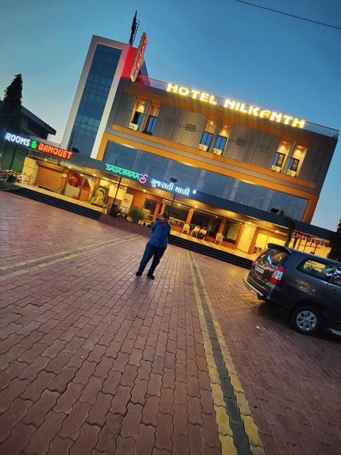 Hotel Nilkanth Navsari Luaran gambar