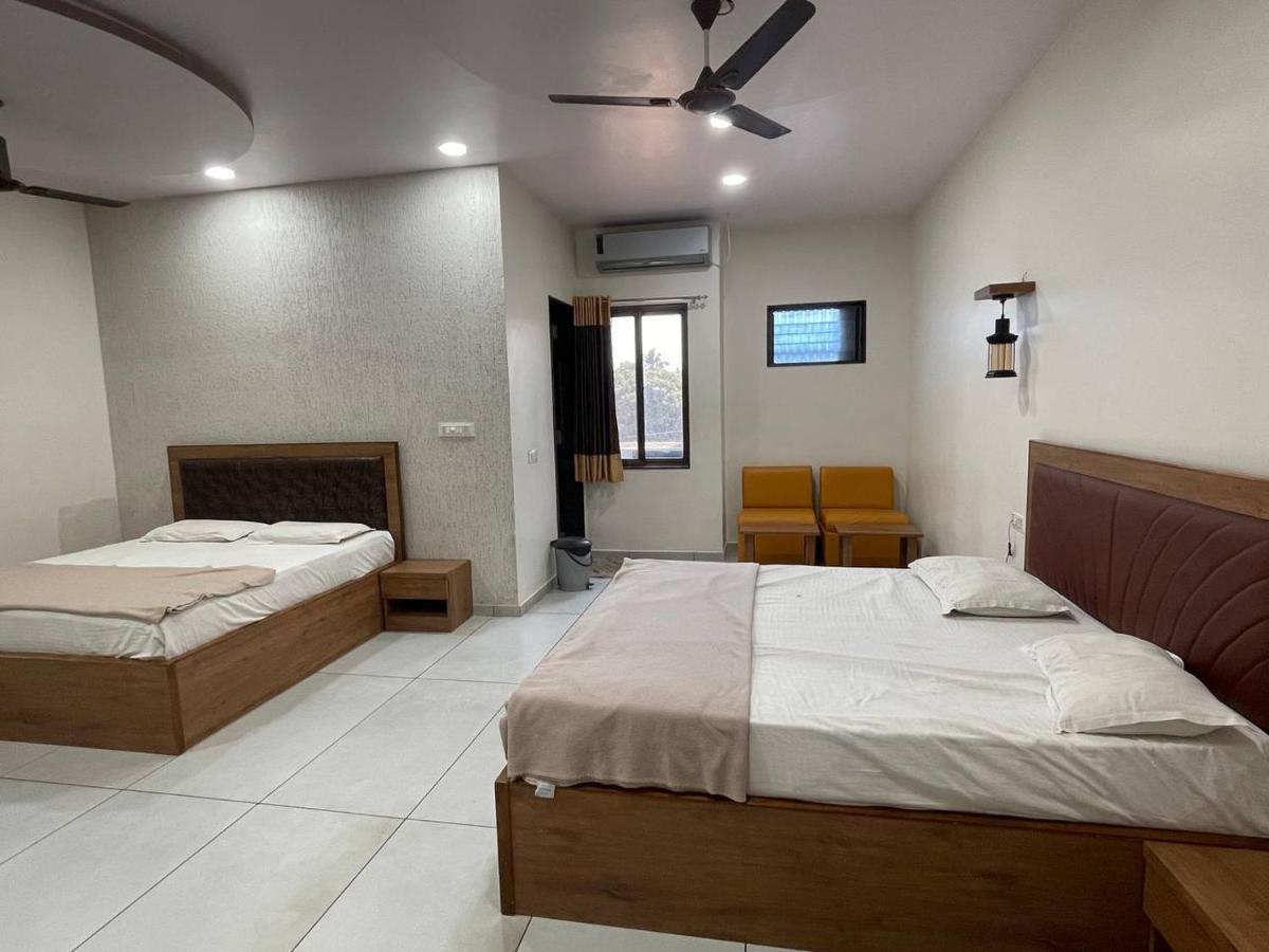 Hotel Nilkanth Navsari Luaran gambar