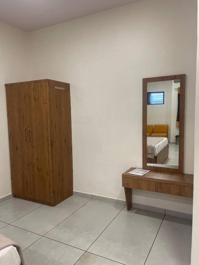 Hotel Nilkanth Navsari Luaran gambar